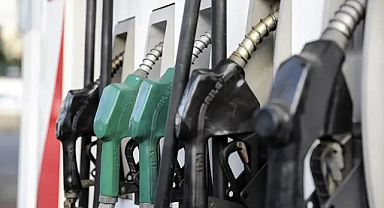 Akaryakıtta indirim geliyor: Benzin ve motorinde tabela değişecek