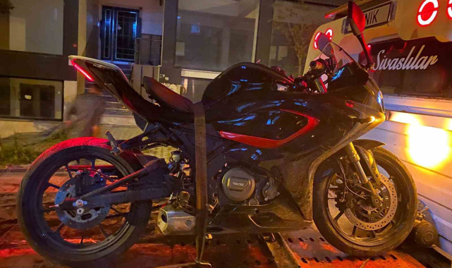 Arnavutköy'de yunus polislerinden dikkat çeken operasyon: Anahtardan çalıntı motosiklet çıktı
