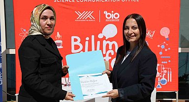 Bilim Kafede etiketlerin dili konuşuldu