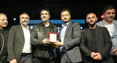 Binlerce kişi Uğur Işılak konserinde buluştu