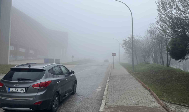 Bolu'da sis görüş mesafesini düşürdü