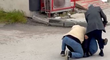 Bolu'da sokak ortasında kavga