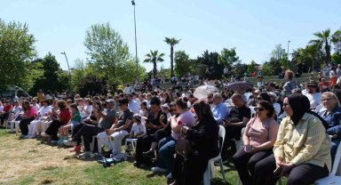 Büyükçekmece'de Anneler Günü Konseri, renkli görüntülere sahne oldu