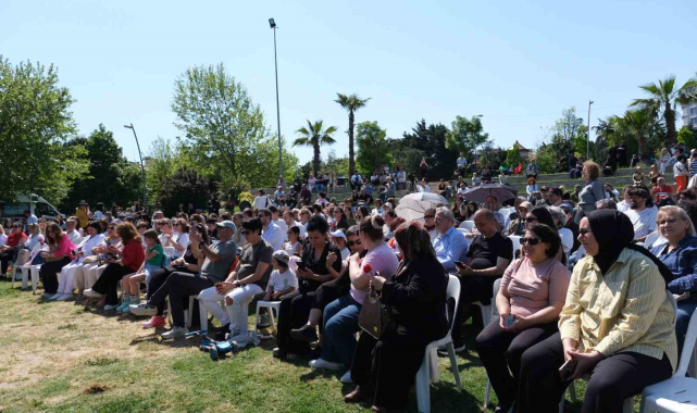 Büyükçekmece'de Anneler Günü Konseri, renkli görüntülere sahne oldu