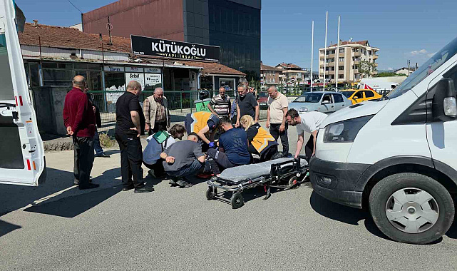 Düzce'de minibüs, motosiklete çarptı 1 yaralı