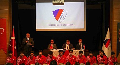 Düzcespor olağanüstü genel kurulu yapıldı