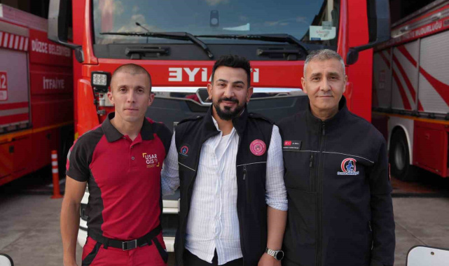 Enkaz altında kurulan kardeşlik