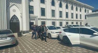 Evden dizüstü bilgisayar, valiz ve çanta çalan 3 şüpheli tutuklandı