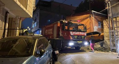 Eyüpsultan'da 3 katlı binanın bodrum katında yangın: 2'si çocuk 4 ağır yaralı