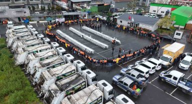 Gaziosmanpaşa'da "1 Mayıs Emek ve Dayanışma Günü" davul-zurna eşliğinde kutlandı
