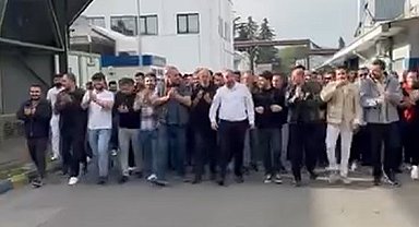 Goodyear fabrikasında vardiya sloganlarla değişti