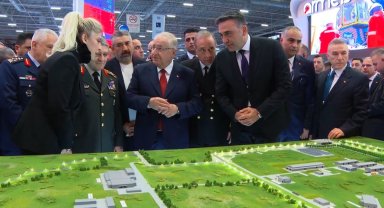 Milli Savunma Bakanı Yaşar Güler, SAHA EXPO'da sergilenen teknolojileri inceledi