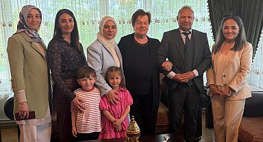 Minik yüreklerden Şükran Teyze'ye duygu dolu anneler günü