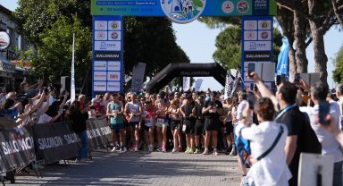 Salomon Çeşme Yarı Maratonu'nda ödüller sahiplerini buldu