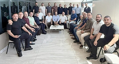 Talip Kuriş, komite üyeleriyle Hüseyin Haldızoğlu’nun ev sahipliğinde buluştu