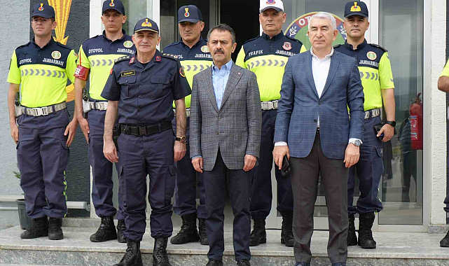 "TEM Otoyolu'nda yüzde 40, Kuzey Marmara ise yüzde 70'lere varan trafik yoğunluğu var"