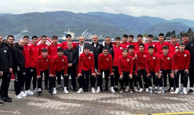 U18 Türkiye Futbol Şampiyonası'nda Körfez Gençlerbirliği sahaya çıkıyor