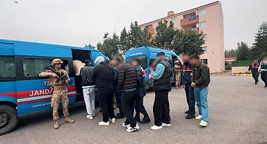 "Yatırım danışmanlığı" yalanıyla dolandıran çete çökertildi: 450 milyonluk para trafiği
