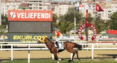 100. Gazi Koşusu'nu Halis Karataş ile Bay Nalçakan kazandı