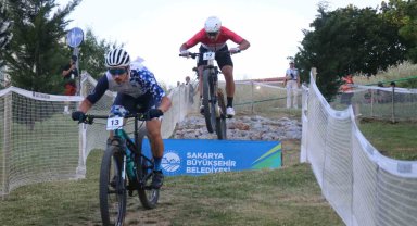 16 ülkeden 49 sporcu Sakarya'da Avrupa şampiyonluğu için pedal çevirdi