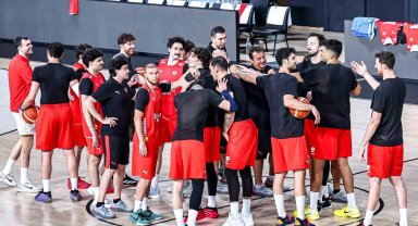 A Milli Erkek Basketbol Takımı, hazırlıklarını Antalya'da sürdürecek