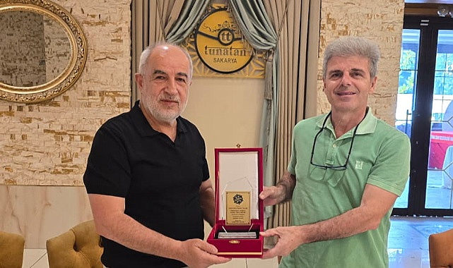 Ahde Vefa'da Bayrak değişimi başkanlık görevine Bedrettin Yaylalı seçildi