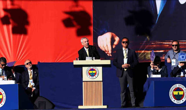 Aziz Yıldırım: "Benim Fenerbahçelilere ödenmemiş bir borcum var"