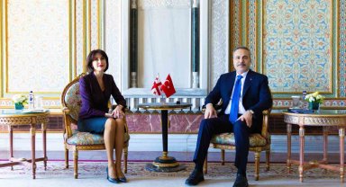 Bakan Fidan, Gürcistan Başbakan Yardımcısı ve Dışişleri Bakanı Maka Botchorishvili ile görüştü