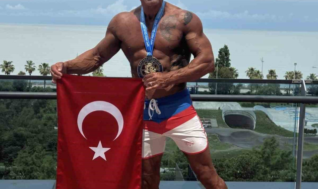 Bolu İl Emniyet Müdür Yardımcısı Türker Uygur, Dünya şampiyonu oldu