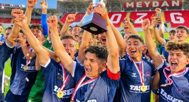 Bursa Orhangazi Futbol Kulübü, U18 Türkiye Şampiyonu oldu