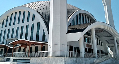 CAMİDE MAÇ İZLEME TARTIŞMASI: MÜFTÜLÜKTEN İPTAL KARARI