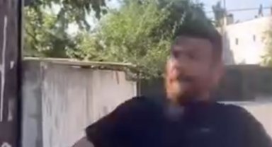 Canlı yayın sırasında saldırıya uğradı