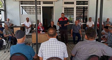 Çiftçilere tarımsal bilgilendirme