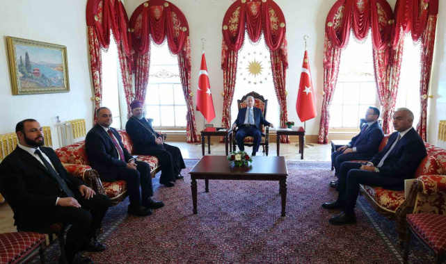 Cumhurbaşkanı Erdğan, Türkiye Ermenileri Patriği Sahak Maşalyan'ı kabul etti