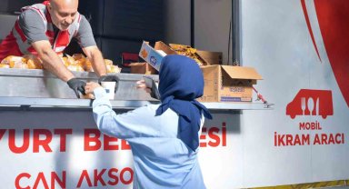 Esenyurt Belediyesi YKS maratonunda öğrencilerin yanında oldu