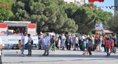 Esenyurt Belediyesinden muharrem ayında 18 bin kişiye aşure ikramı