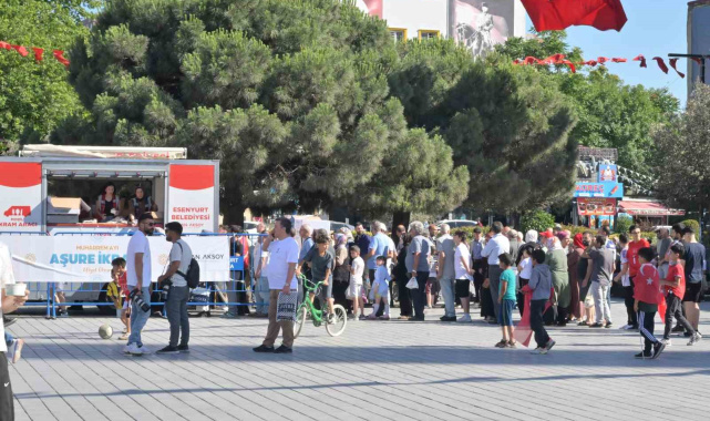 Esenyurt Belediyesinden muharrem ayında 18 bin kişiye aşure ikramı