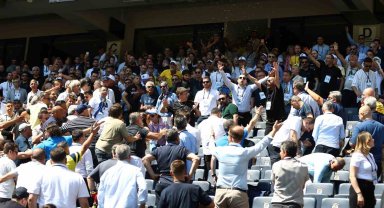 Fenerbahçe'de olağanüstü seçimli genel kurul gergin başladı