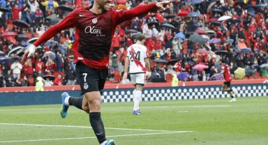 Fenerbahçe'nin yeni transferi Vedat Muriqi bu akşam İstanbul'a geliyor