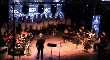 Genç Akademi'de yetenekler sahneye çıktı