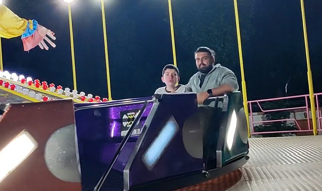 Günlerdir lunaparkı izleyen otizmli çocuğa çalışanlardan özel tur