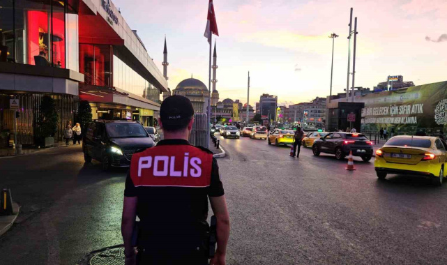 İstanbul kent genelinde helikopter destekli 'Huzur İstanbul' denetimi
