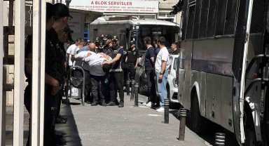 İstanbul merkezli 7 ilde düzenlenen suç örgütü operasyonununda gözaltına alınan 45 şüpheli adliyeye sevk edildi