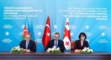 İstanbul'da Türkiye-Azerbaycan-Gürcistan arasında İstanbul Bildirisi imzalandı