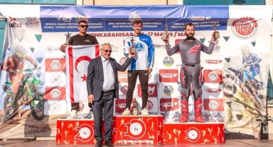 Kağıtspor'dan madalya yağmuru