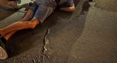 Kocaeli'de yayaya motosiklet çarptı: 2 ağır yaralı
