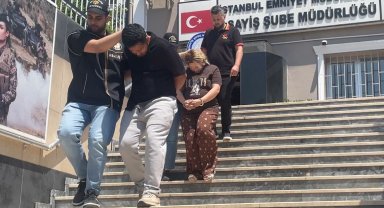 Markette çanta hırsızlığı kamerada