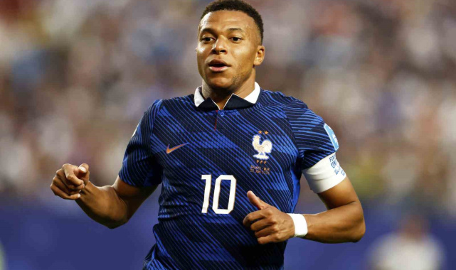 Mbappe ve Haaland golleriyle, ülkelerini son 32 turuna taşıdı