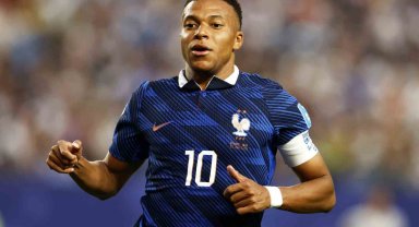 Mbappe ve Haaland golleriyle, ülkelerini son 32 turuna taşıdı