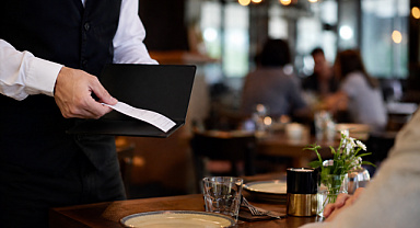 Menü dışı ücret pahalıya patladı: Restorana 560 bin TL'lik ceza.